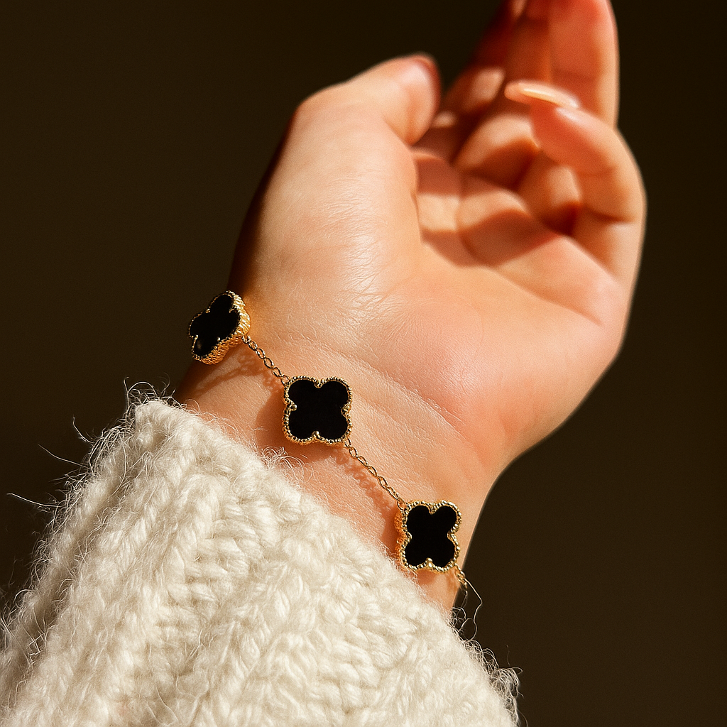 Five leaf clover bracelet