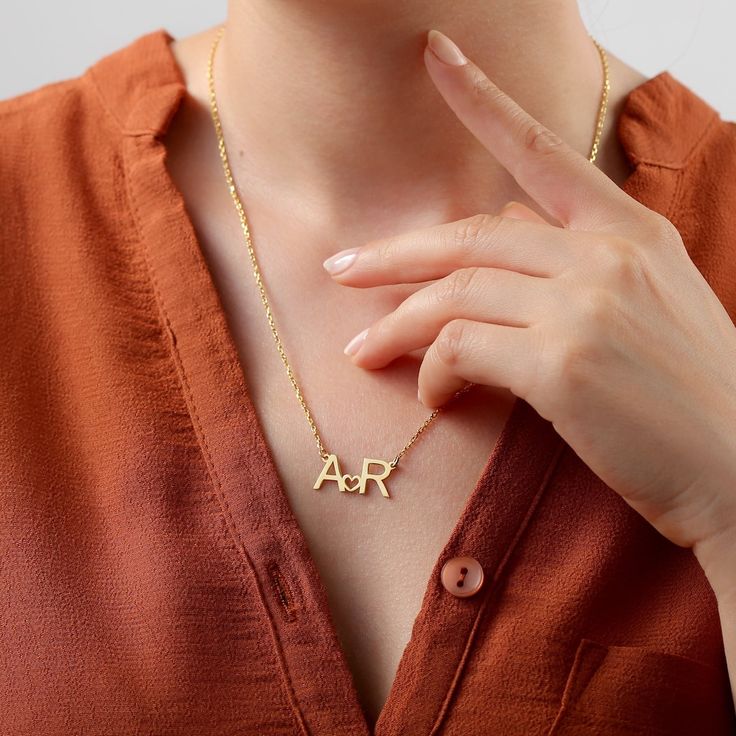 "Custom Gold Heart Name Necklace – Personalized Couple Jewelry"
