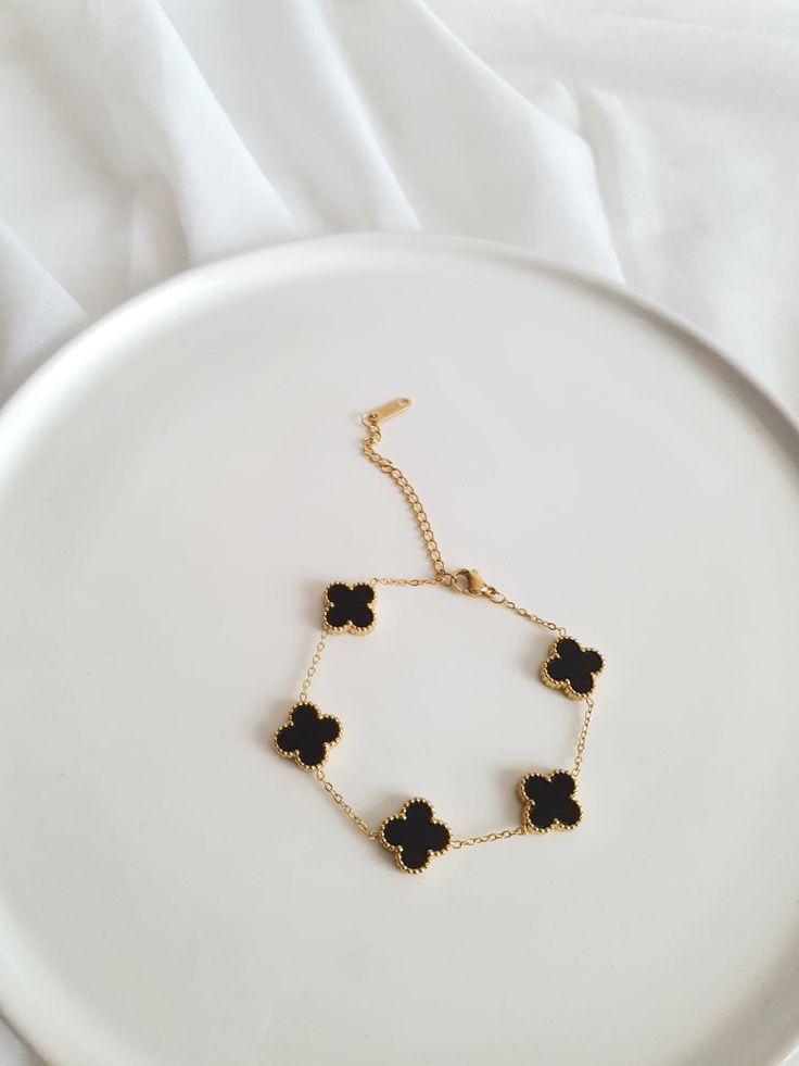 Timeless Elegant Gold Bracelets